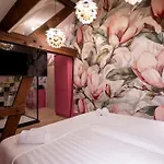 Hotel Boetiekhotel Op De Platz Limbricht